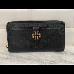 Tory Burch Reva Wallet
